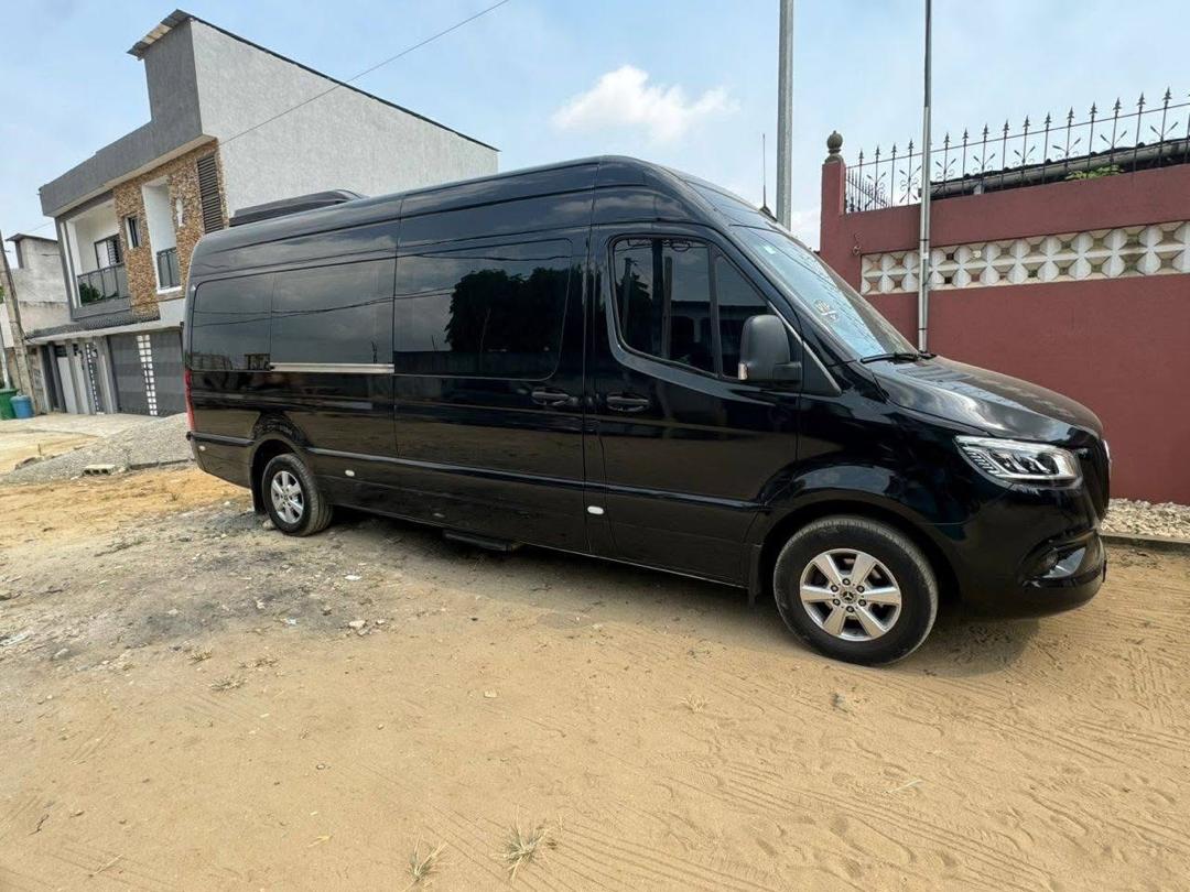 Mercedes-Benz Vip 2023 - photo 3