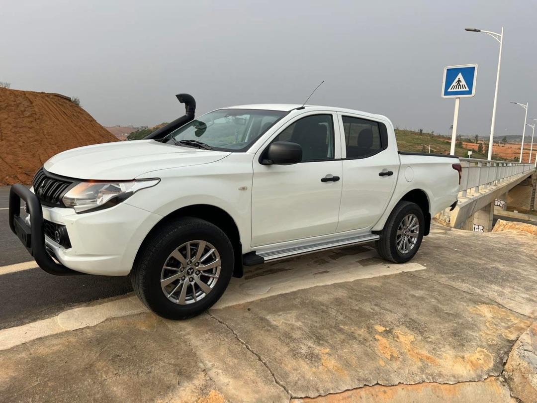 Mitsubishi L200 2021 - photo 3