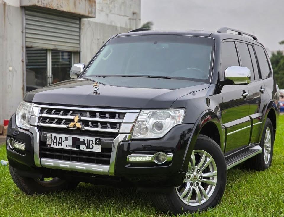 Mitsubishi Pajero 2022