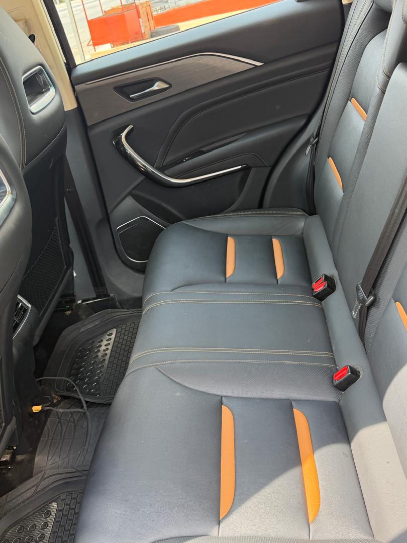 Bestune T77 2025 - photo 7