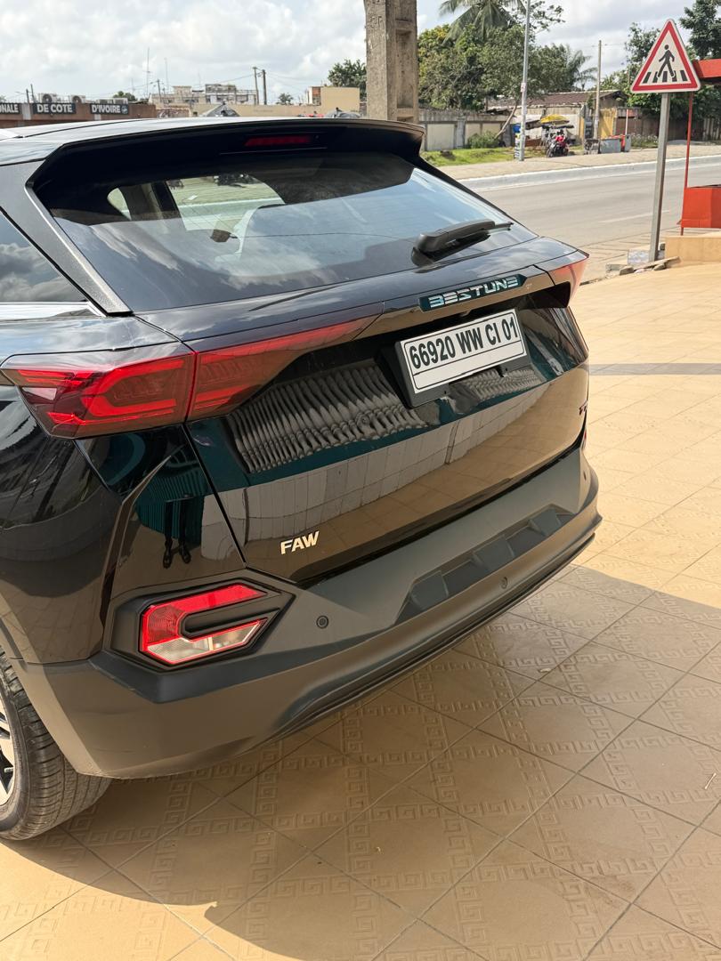 Bestune T77 2025 - photo 5