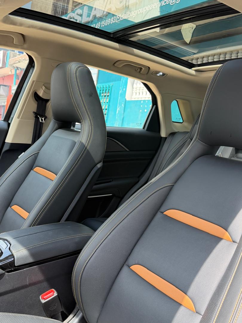 Bestune T77 2025 - photo 3